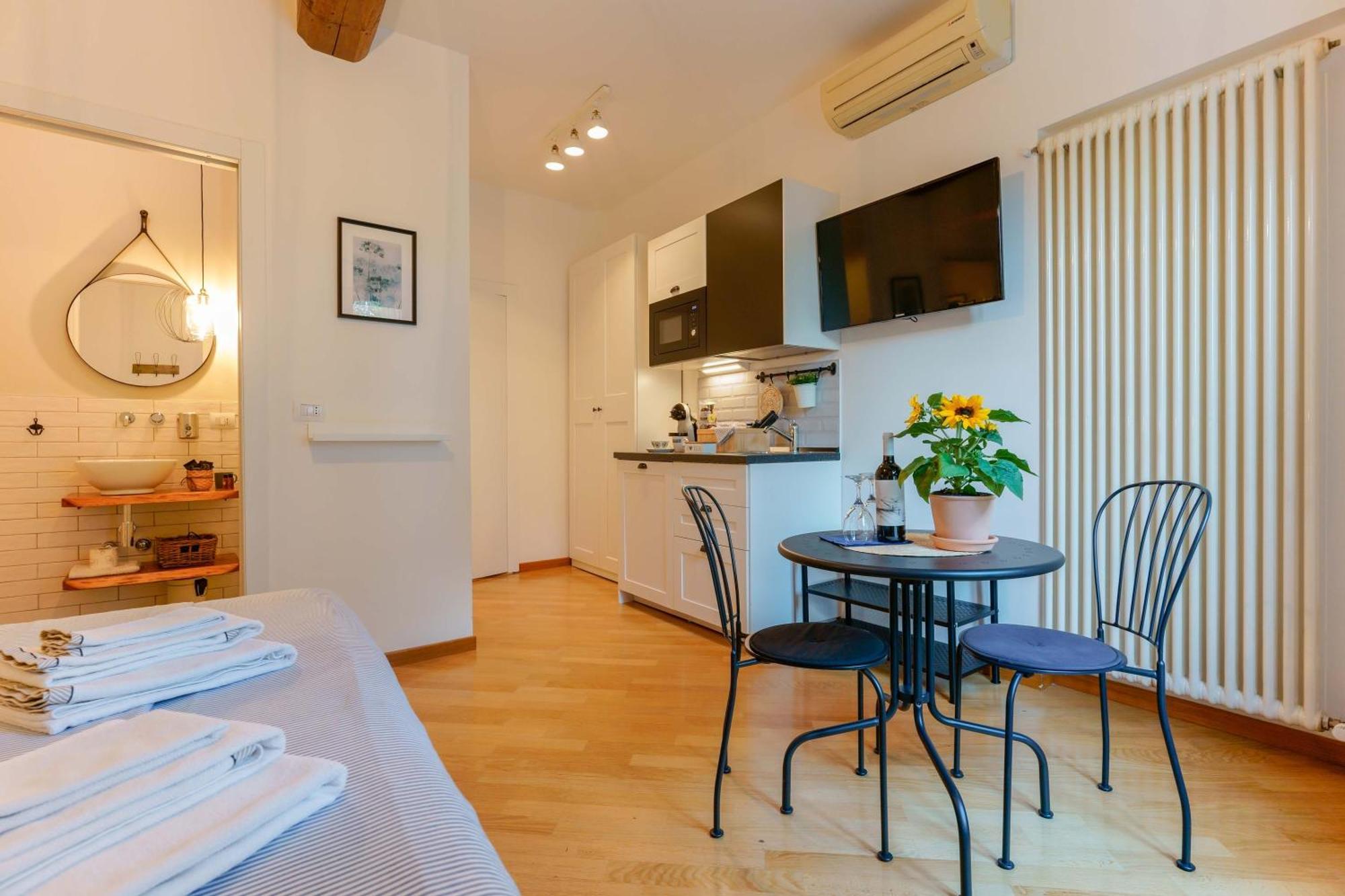 B&B Il Viaggio Bologna Kültér fotó